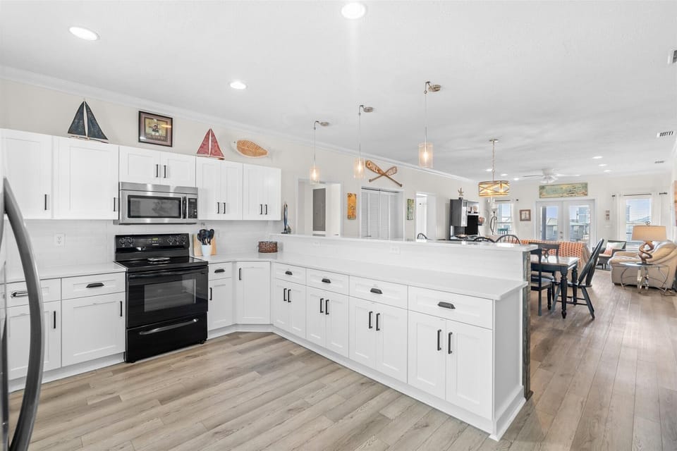 Plenty of workspace and serving area