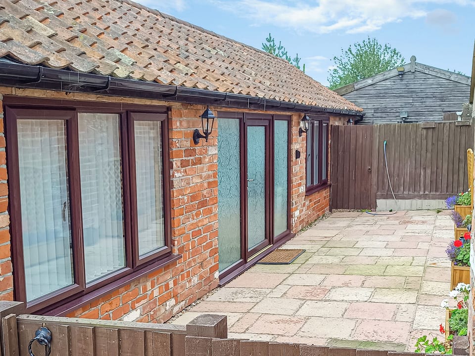 Outdoor area | Willow Tree Farm, Mablethorpe