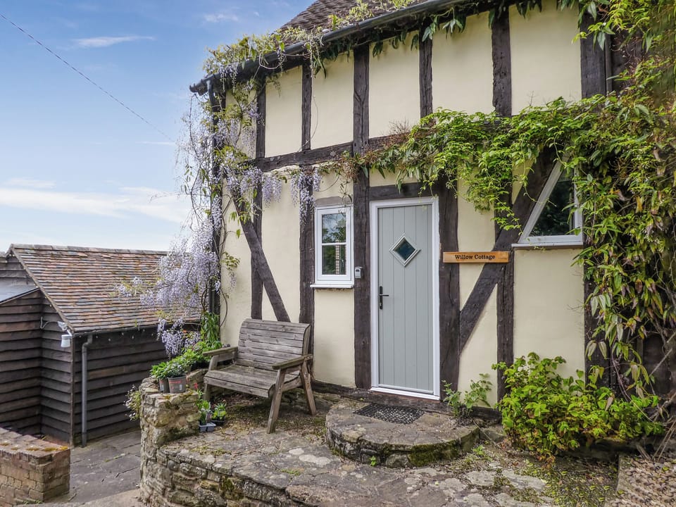 Exterior | Whitewells Farm Cottages - Willow - Whitewells Farm, Ridgeway Cross, near Malvern