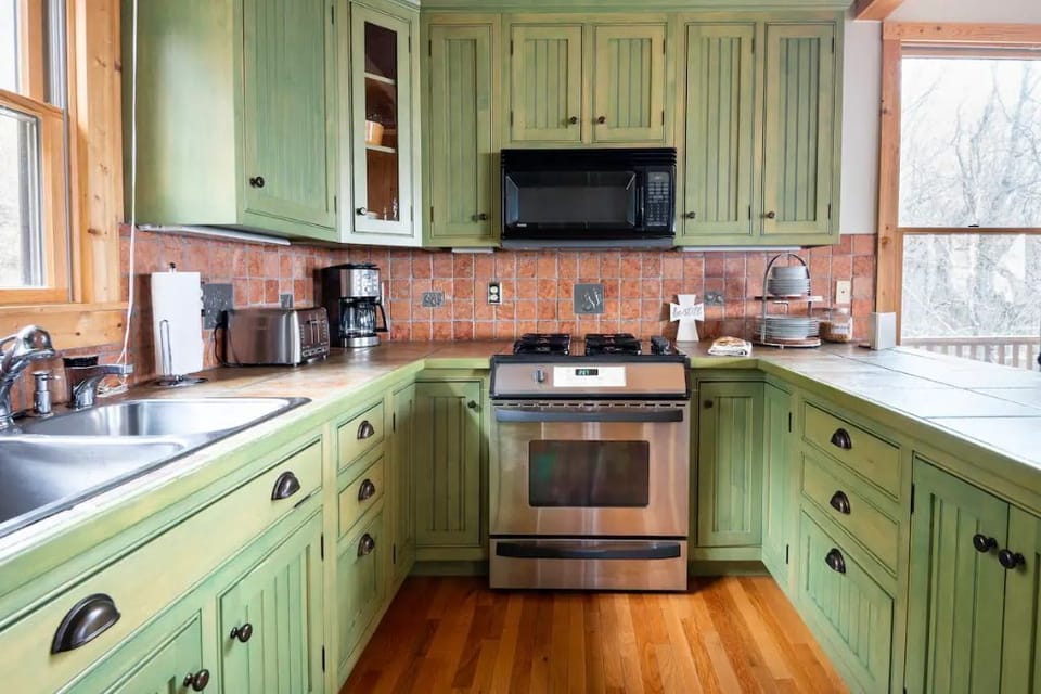 Chef's kitchen- well stocked w/everything you need to cook gourmet meals