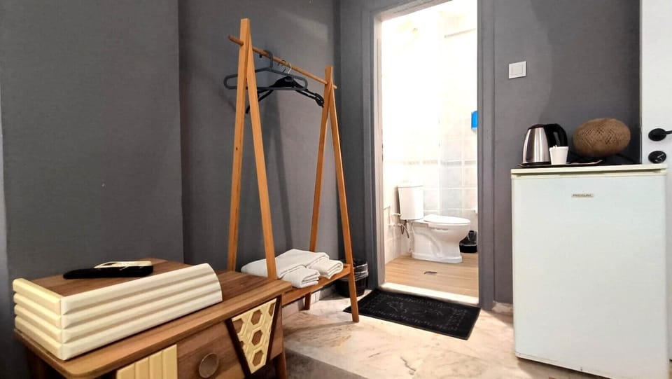 Classic Twin Room | Premium bedding, minibar, individually decorated, individually furnished