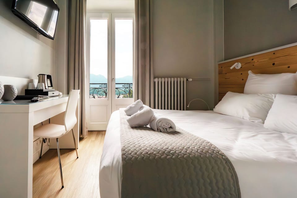 Standard Room, 1 Double Bed | Desk, laptop workspace, free WiFi, bed sheets