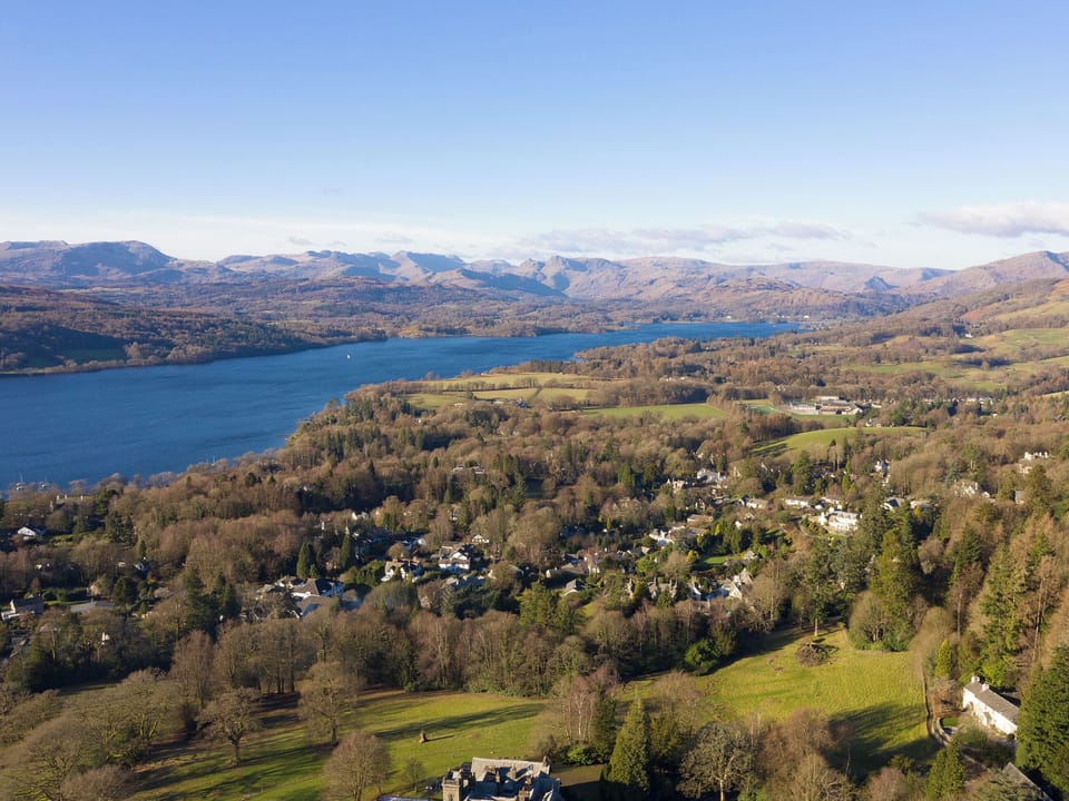 Surrounding views | Orrest Howe, Windermere