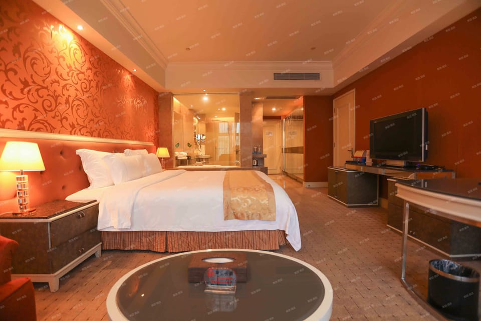 Superior Single Room | In-room safe, blackout drapes, iron/ironing board, free WiFi