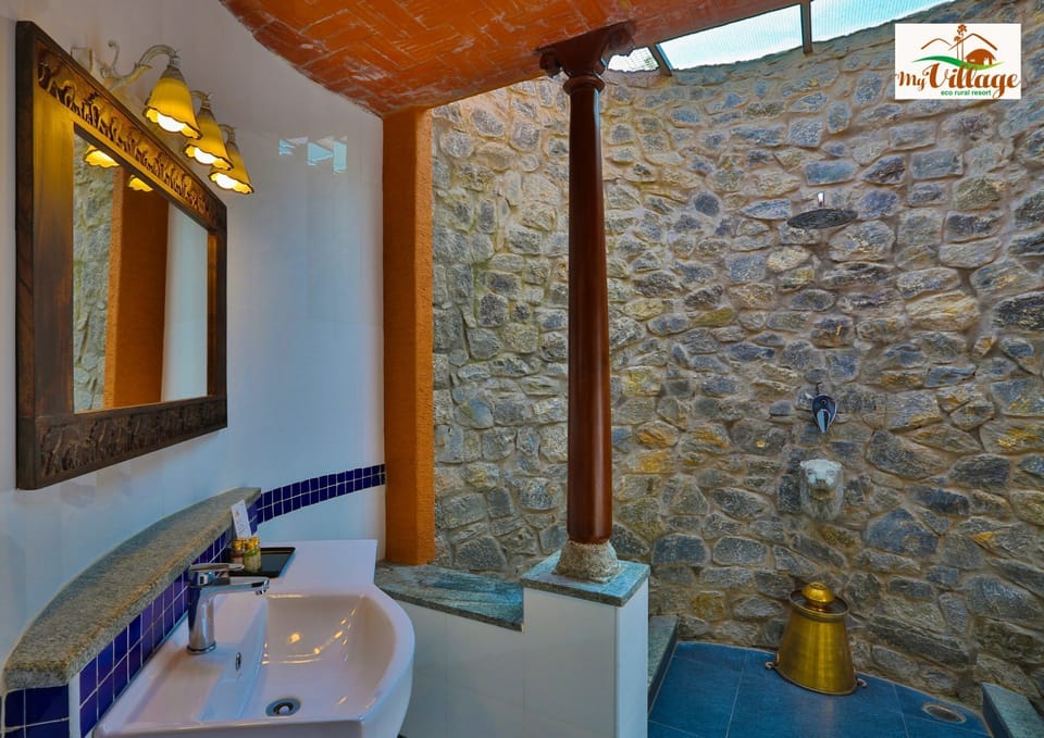 Shower, towels