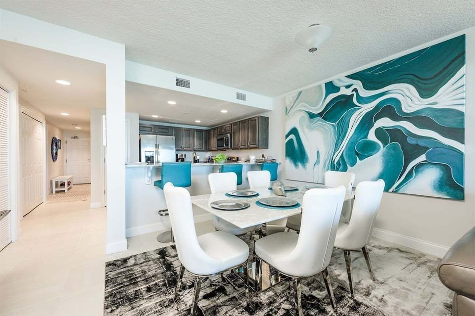 Ample seating for meals