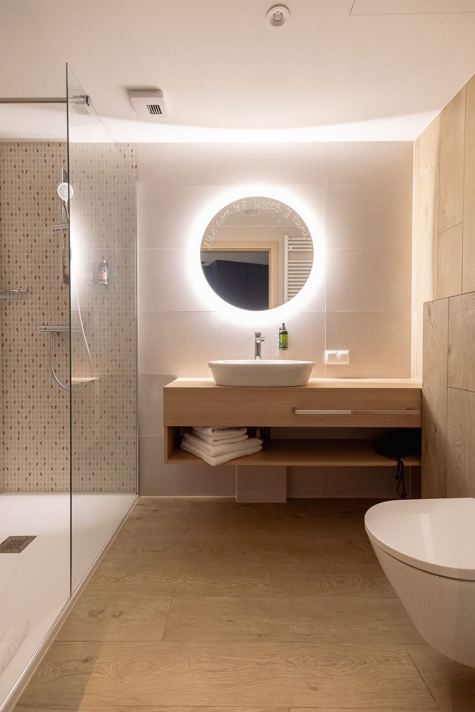 Family Room | Bathroom | Shower, hair dryer, bathrobes, slippers