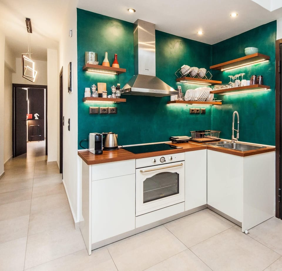 Apartment | Private kitchen | Full-size fridge, oven, stovetop, toaster