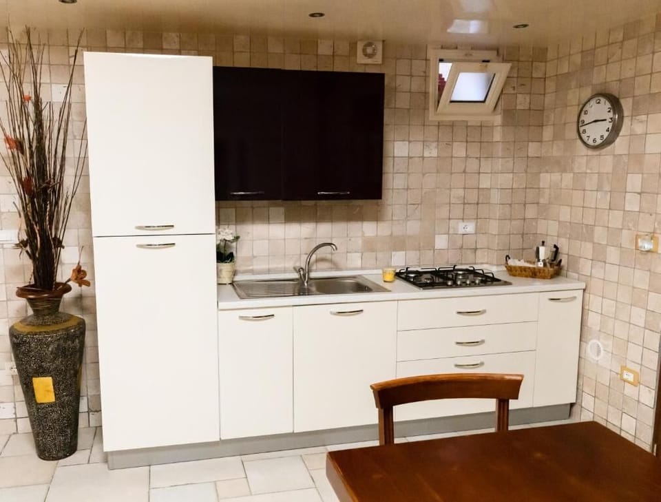 Villa | Private kitchen | Fridge, espresso maker, coffee/tea maker, cookware/dishes/utensils