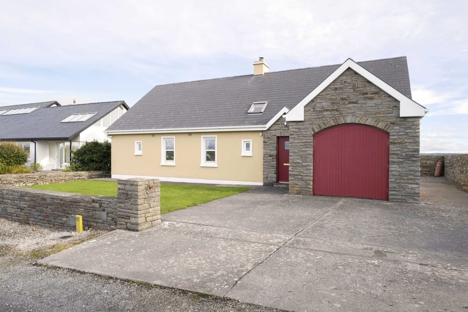 Cliff Lodge