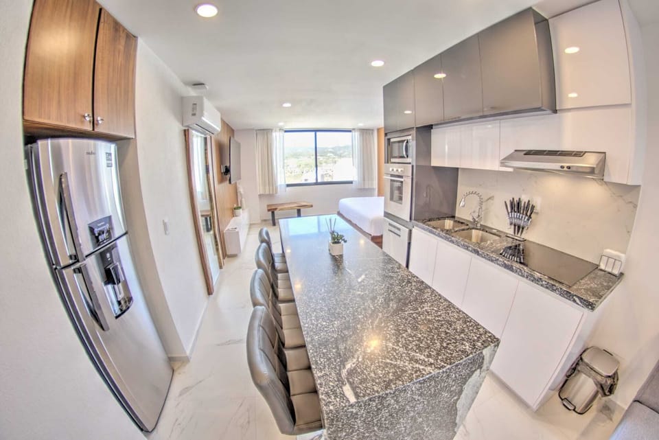 Fully-equipped kitchen