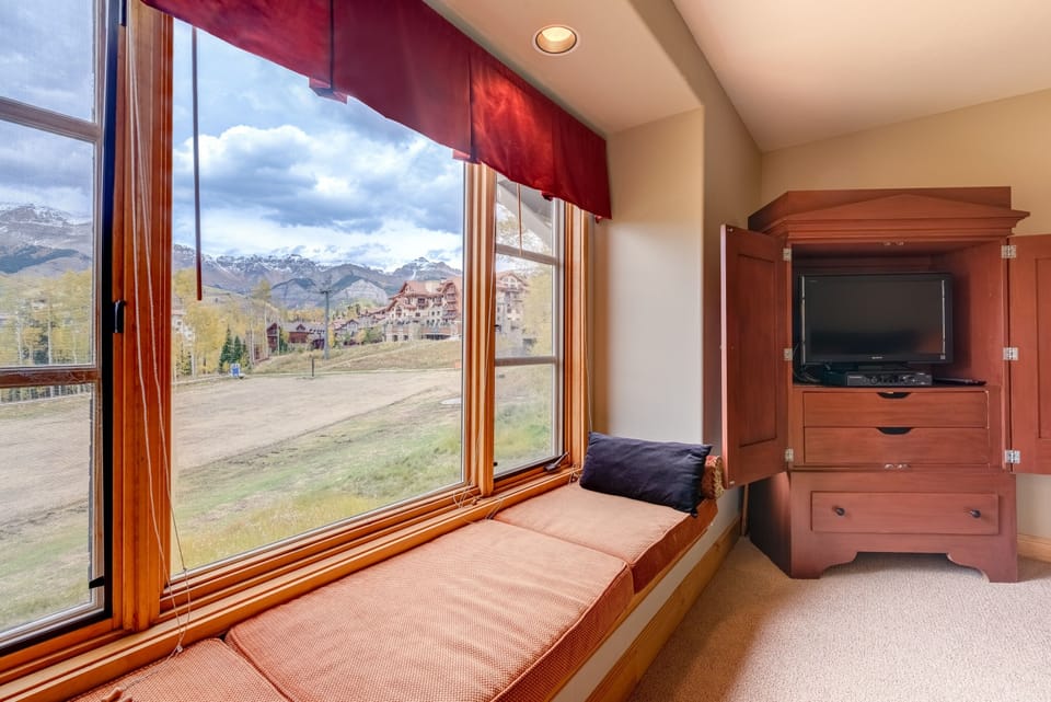 Townhome, 3 Bedrooms | Interior