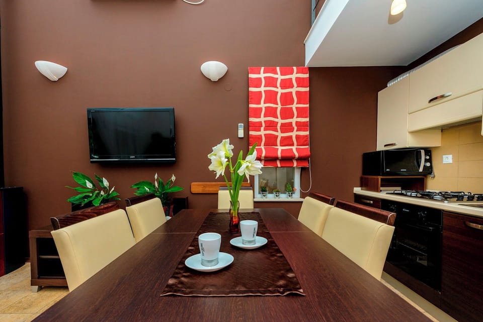 Kitchen/dining area
