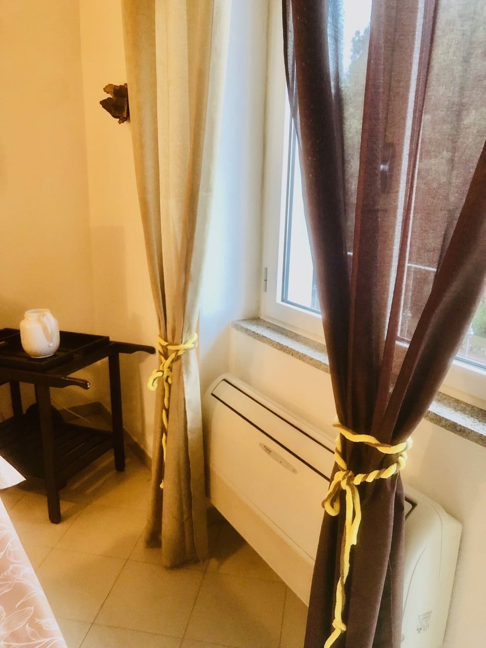 air conditioning and balcony