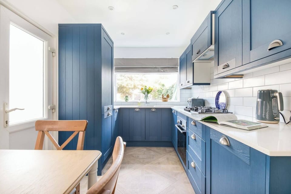 Kitchen and dining area