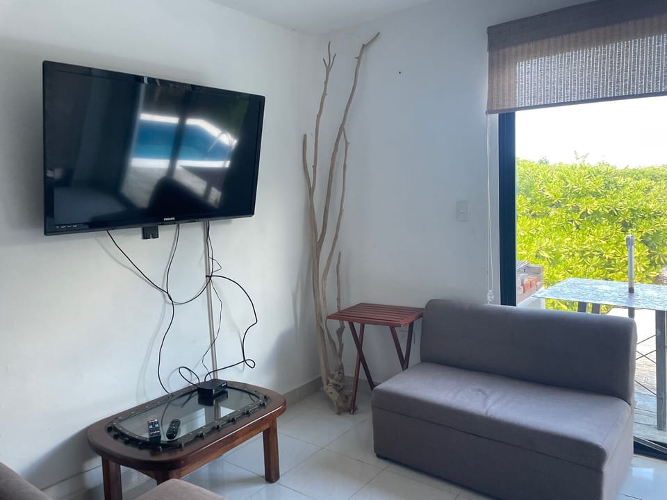 Family House | Living area | Smart TV, Netflix, streaming services