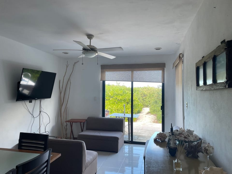 Family House | Living area | Smart TV, Netflix, streaming services