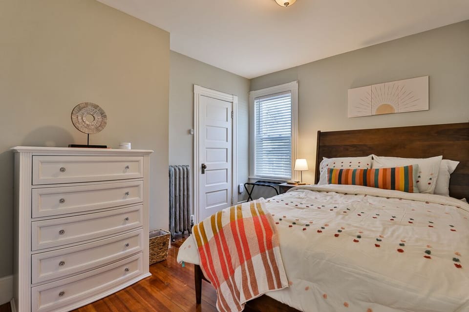 Queen Sized Bedroom 1 