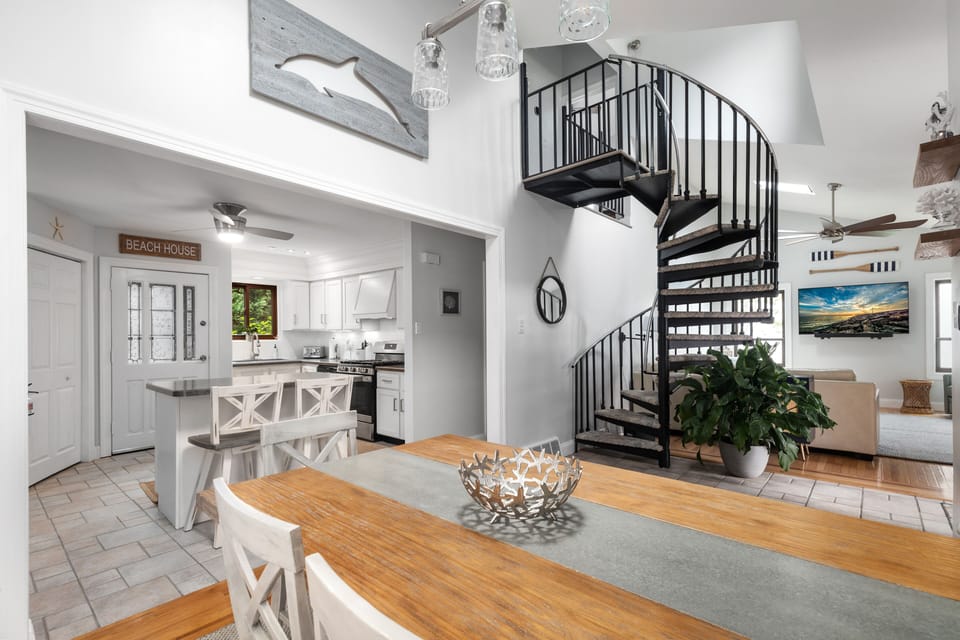 dining room - kitchen