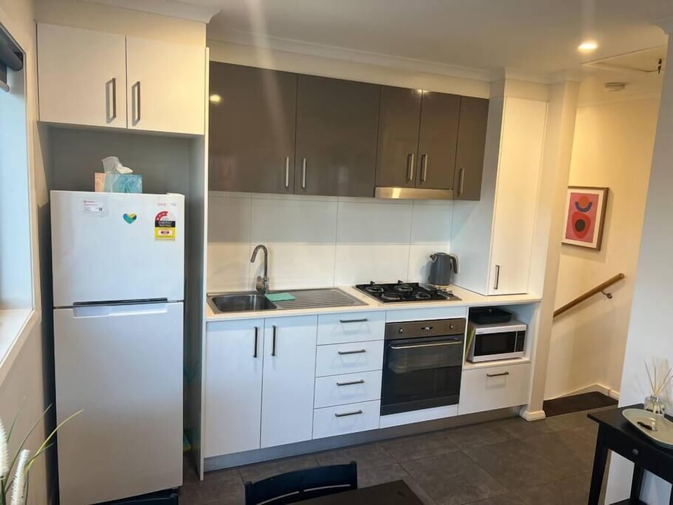 Full functioning kitchen 