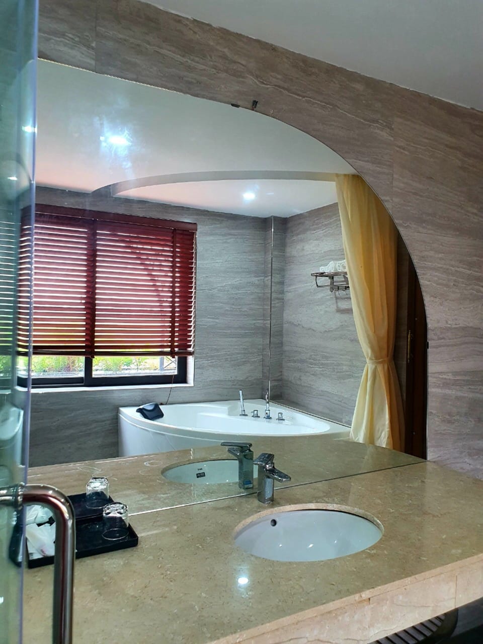 Free toiletries, hair dryer, bidet, towels