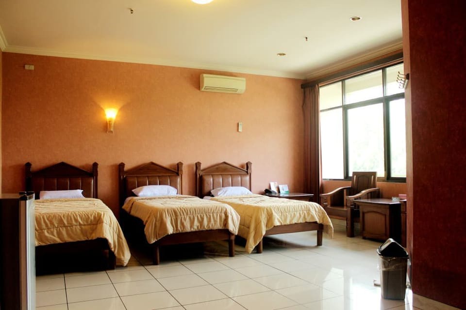 Family Studio | Free WiFi, bed sheets