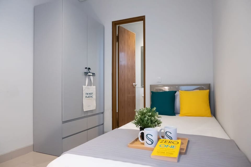 Standard Single Room | Free WiFi, bed sheets