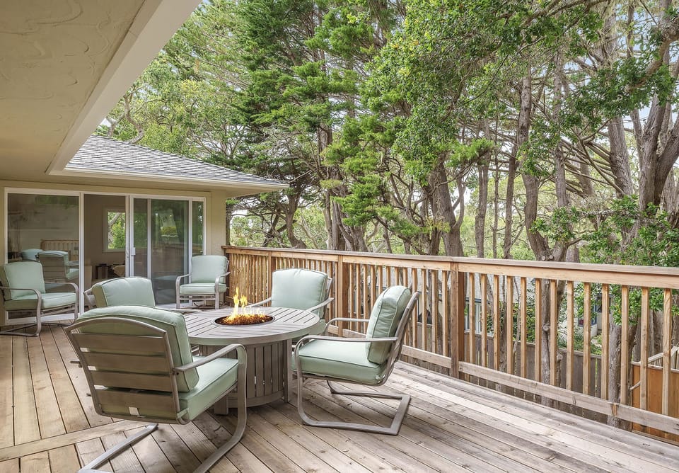 Large Outdoor Deck with Fire-Pit Table and Gas Grill