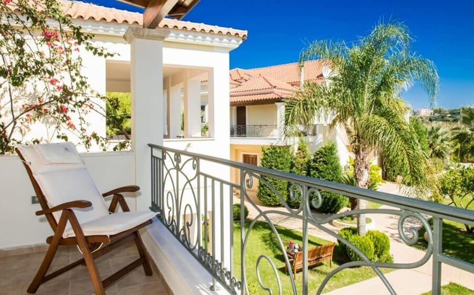 Astarte Villas - Coco Palm 1 Bedroom  Maisonette V4