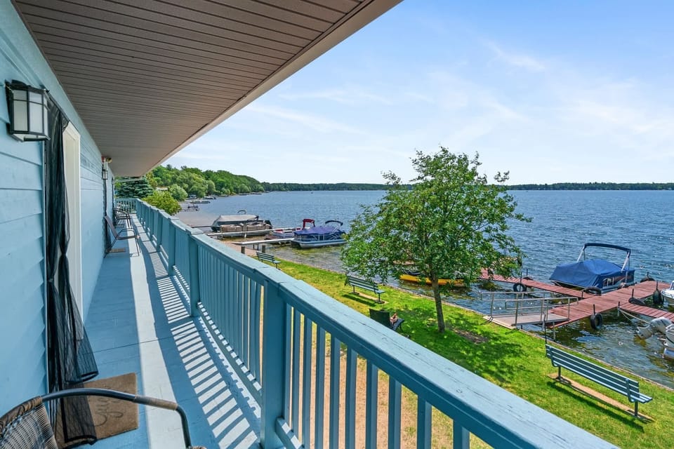 Rooms 10, 11 & 12 enjoy a shared upper balcony overlooking Fife Lake