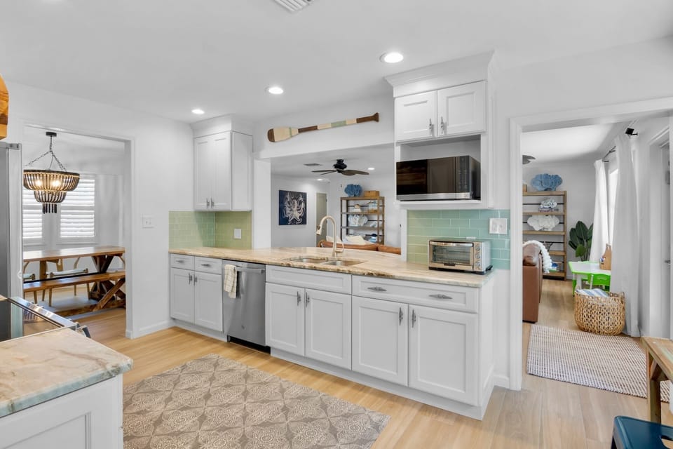 Spacious kitchen with appliances