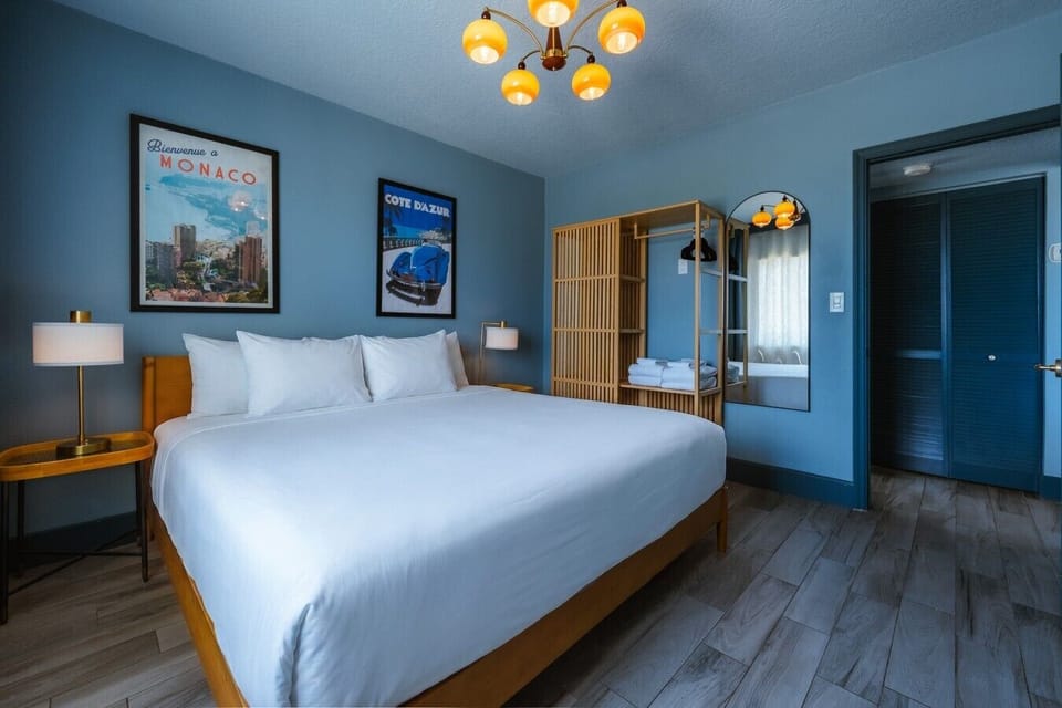Beachfront Condo 20