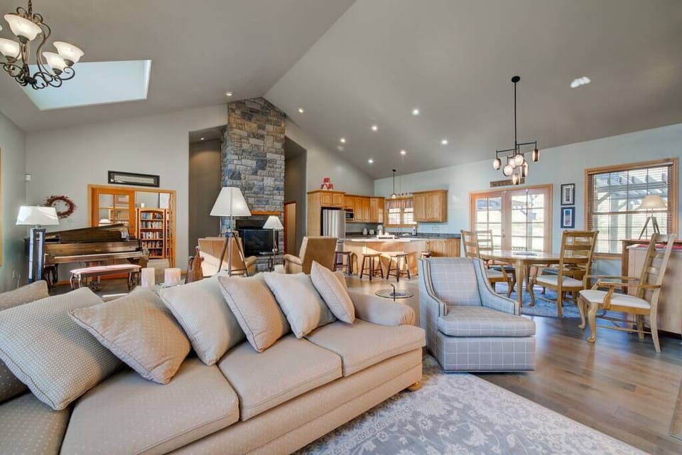 The large corner couch areas offers a nice place to snuggle up and watch tv. 