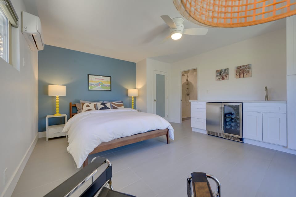 King Bed
