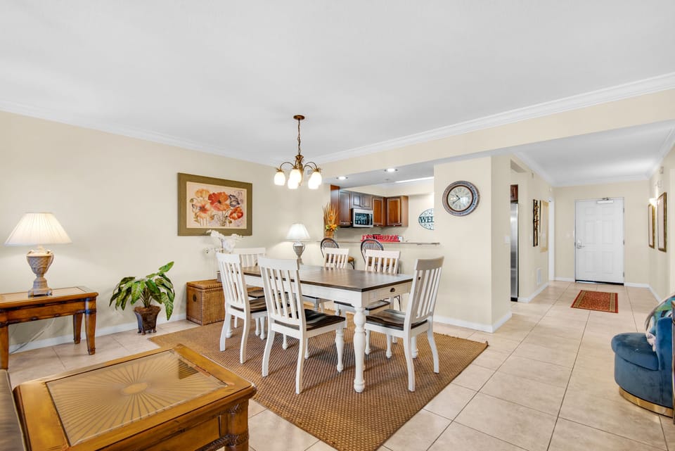 Dining table seats 6