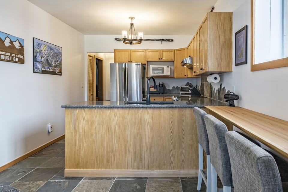 Full Size Kitchen with Large Island for Food Prep