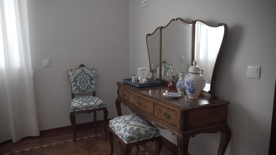 Classic Double Room (Alecrim) | In-room safe, individually decorated, individually furnished