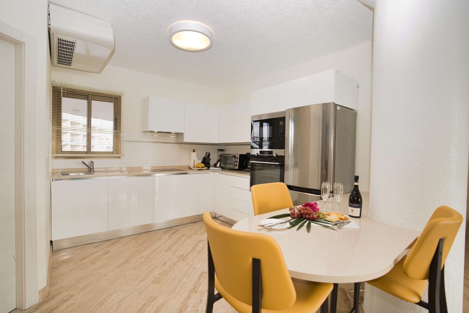 Penthouse, 2 Bedrooms, 2 Bathrooms, Ocean View | Private kitchenette | Coffee/tea maker, full-size fridge, microwave, oven