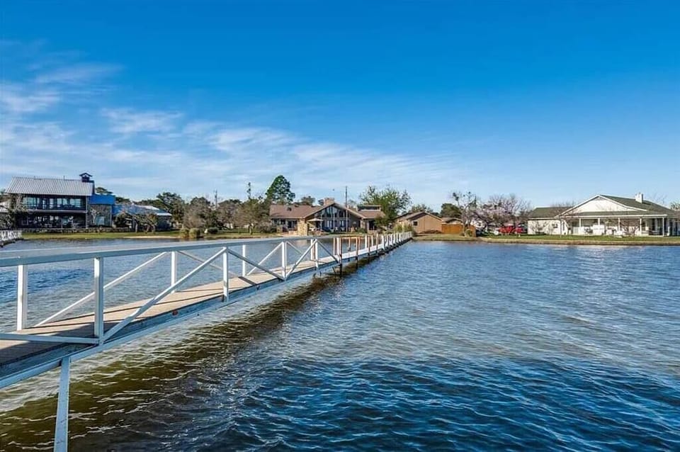 Dock Walkway