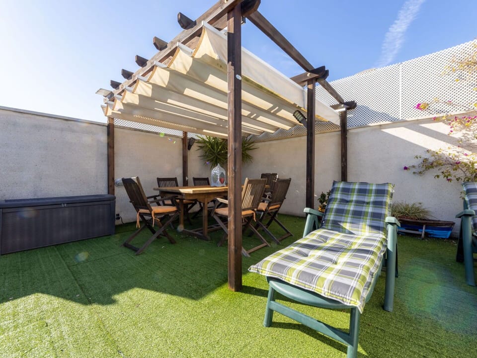 Furniture, Property, Building, Plant, Sky, Shade, Wood, Interior Design, Outdoor Furniture, Comfort