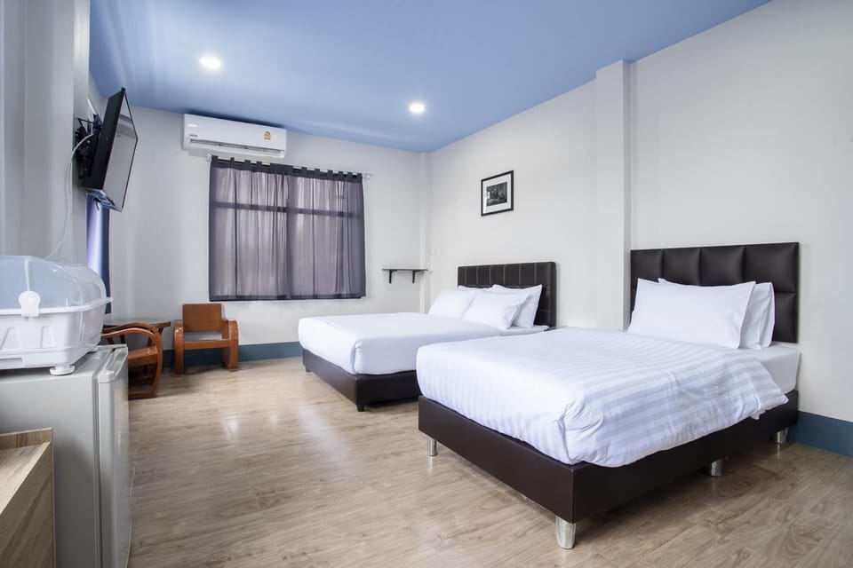 Standard Triple Room | WiFi (free), bed sheets