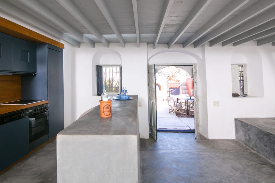Well equipped kitchen