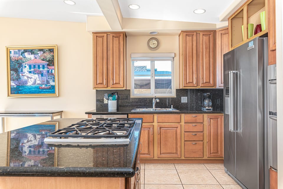 The kitchen includes all major & small appliances, dishes, utensils, cookware, and bakeware.
                