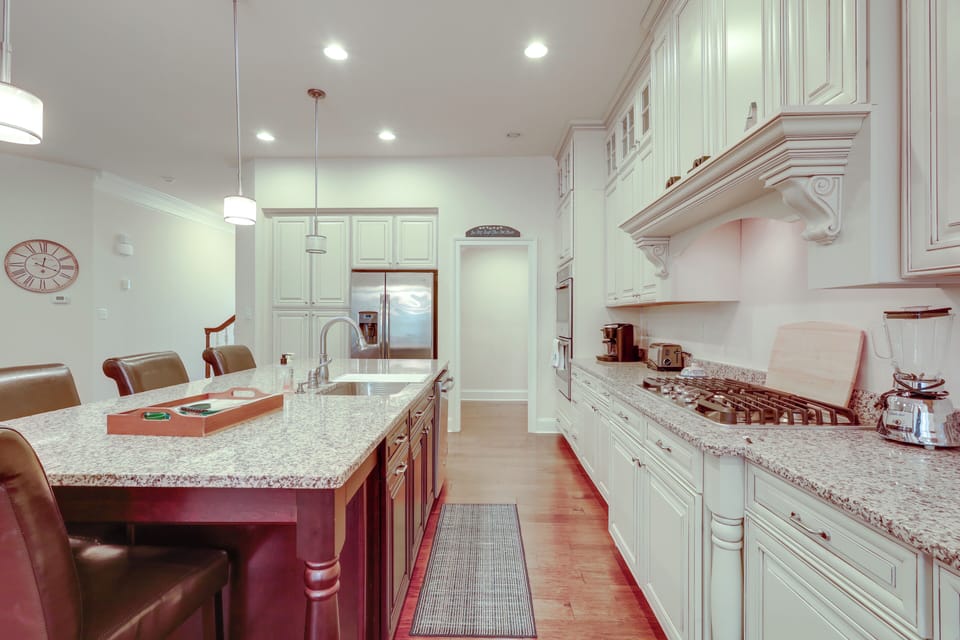 Kitchen | Cooking Basics | Coffee Maker | Paper Towels/Trash Bags Provided