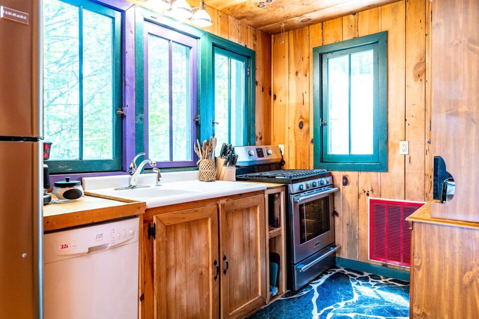 Quaint Kitchen has Everything You Need to Enjoy a Home Cooked Meal at the Cabin
