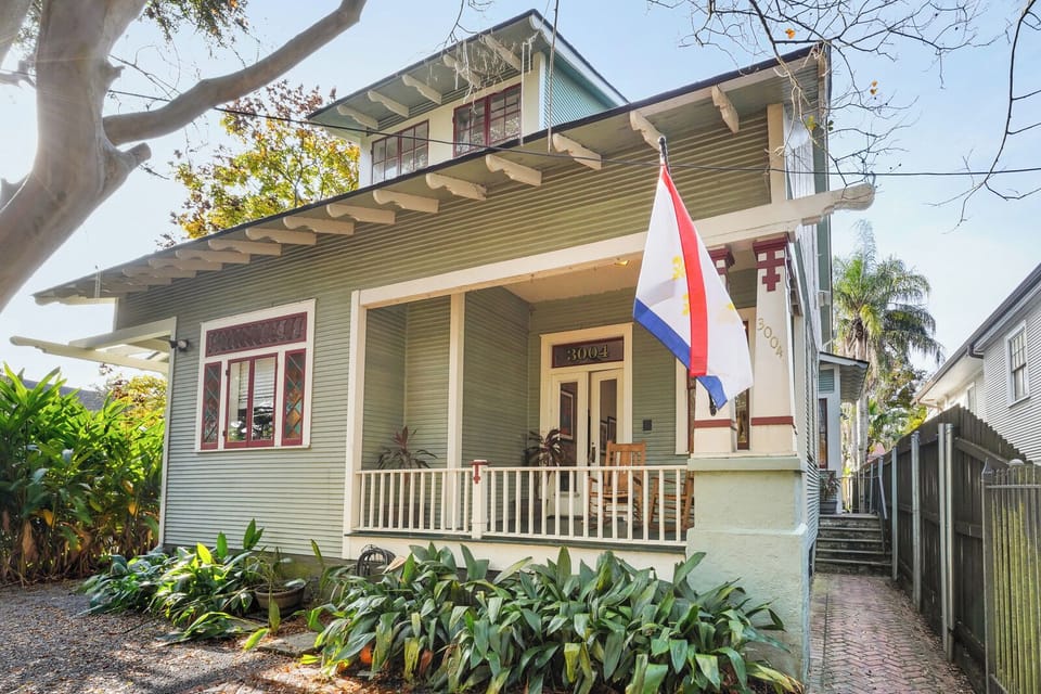 Private front porch