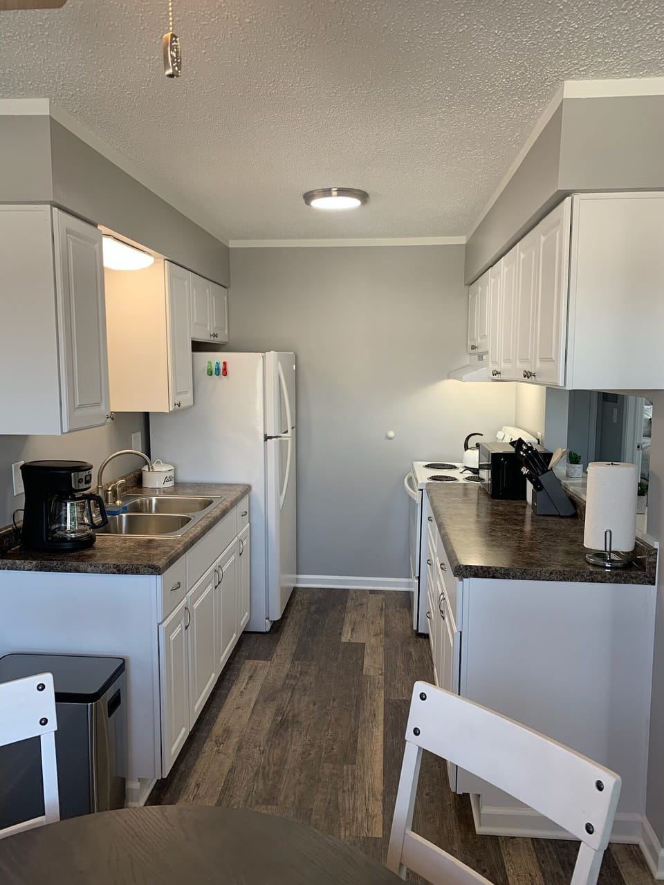 Fully stocked kitchen so you can prepare your favorite meals! 