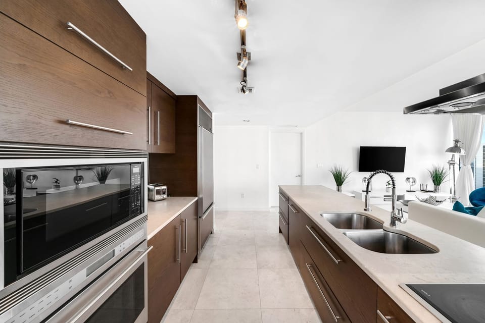Step into luxury and convenience in this well-appointed kitchen!