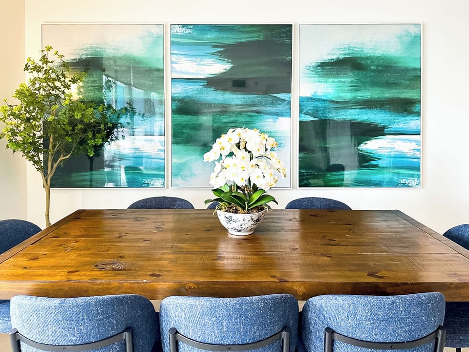 Enjoy your meals on the lovely dining set