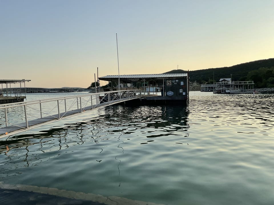 (Optional) Ask To Book Usage Of Owners Private Boat Dock Next Door $100 extra/nt